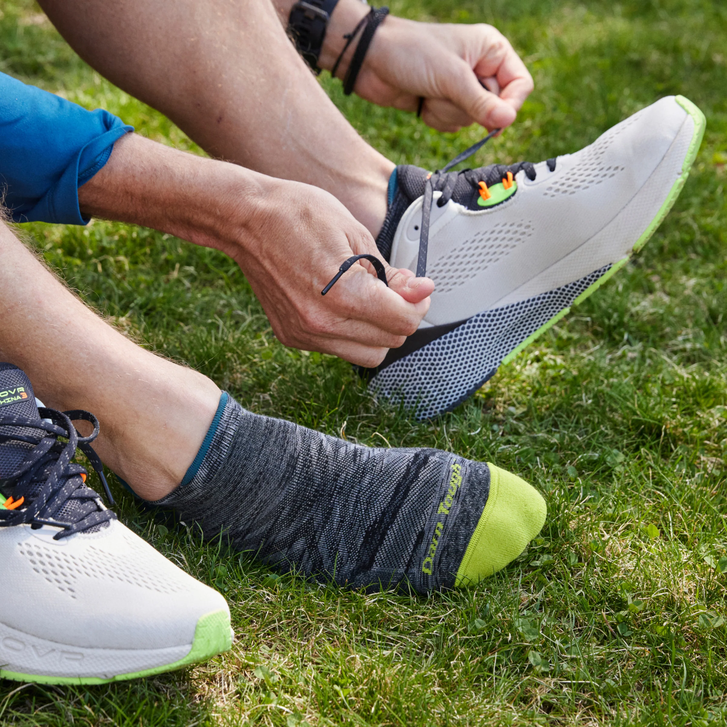 Men's Run No Show Tab Cushioned Ultra-Lightweight Running Socks - Image 23