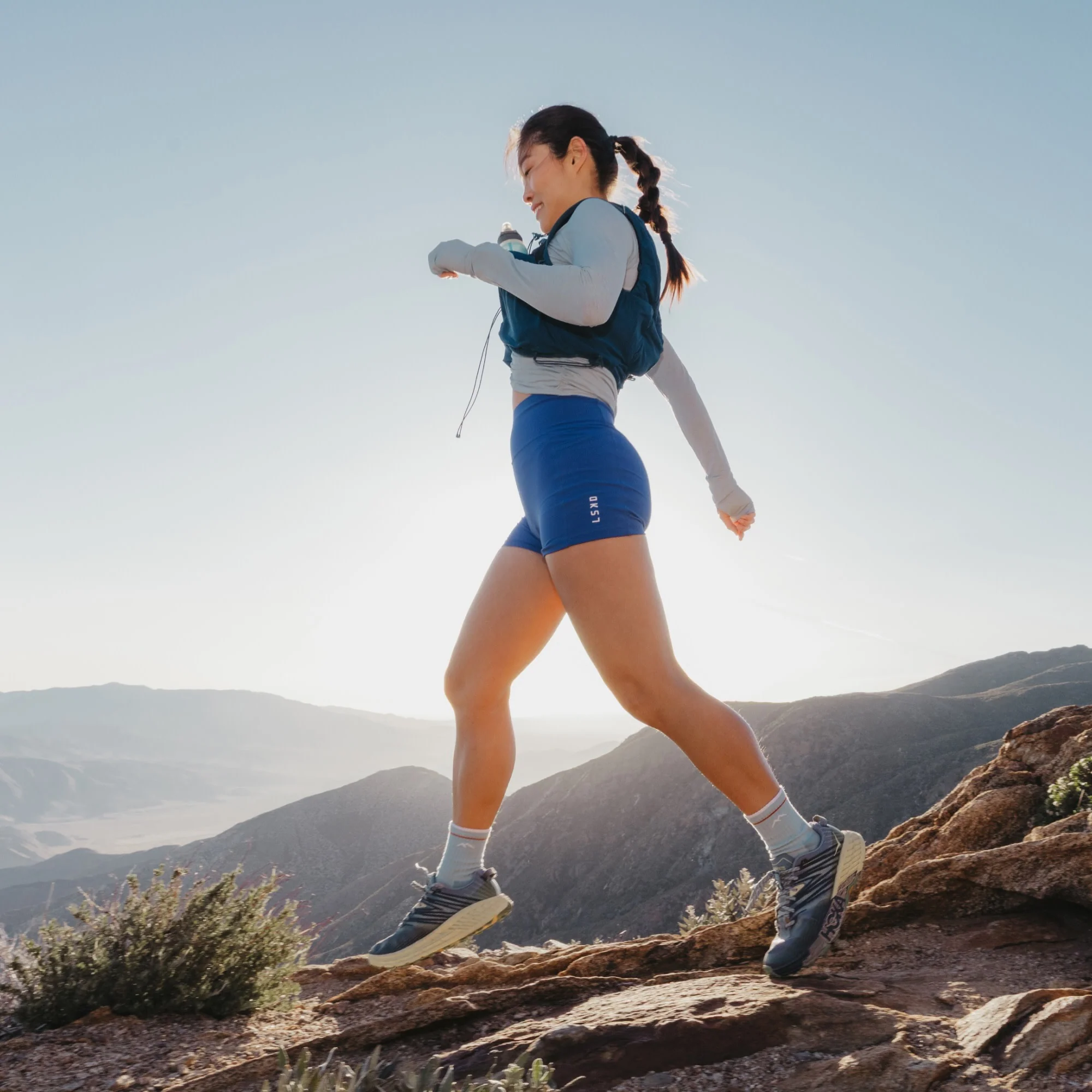 Women's Hiker Micro Crew Midweight Hiking Socks - Image 22